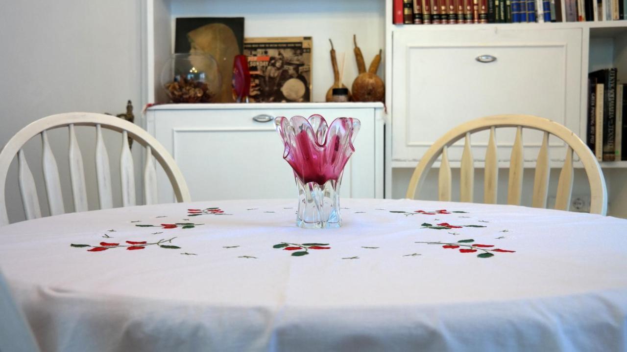 Flat In The Heart Of Koukaki Under Acropolis Apartment Athena Bagian luar foto